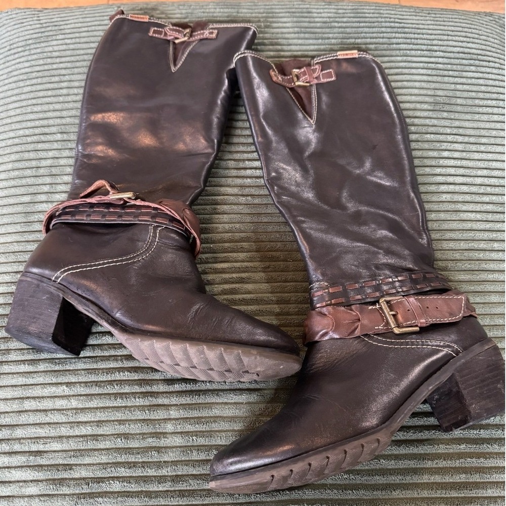 Pikolinos Brown Leather Tall Boots with Buckle Strap Detail Size 38 Women's